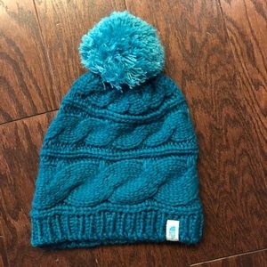 the north face women's triple cable pom beanie